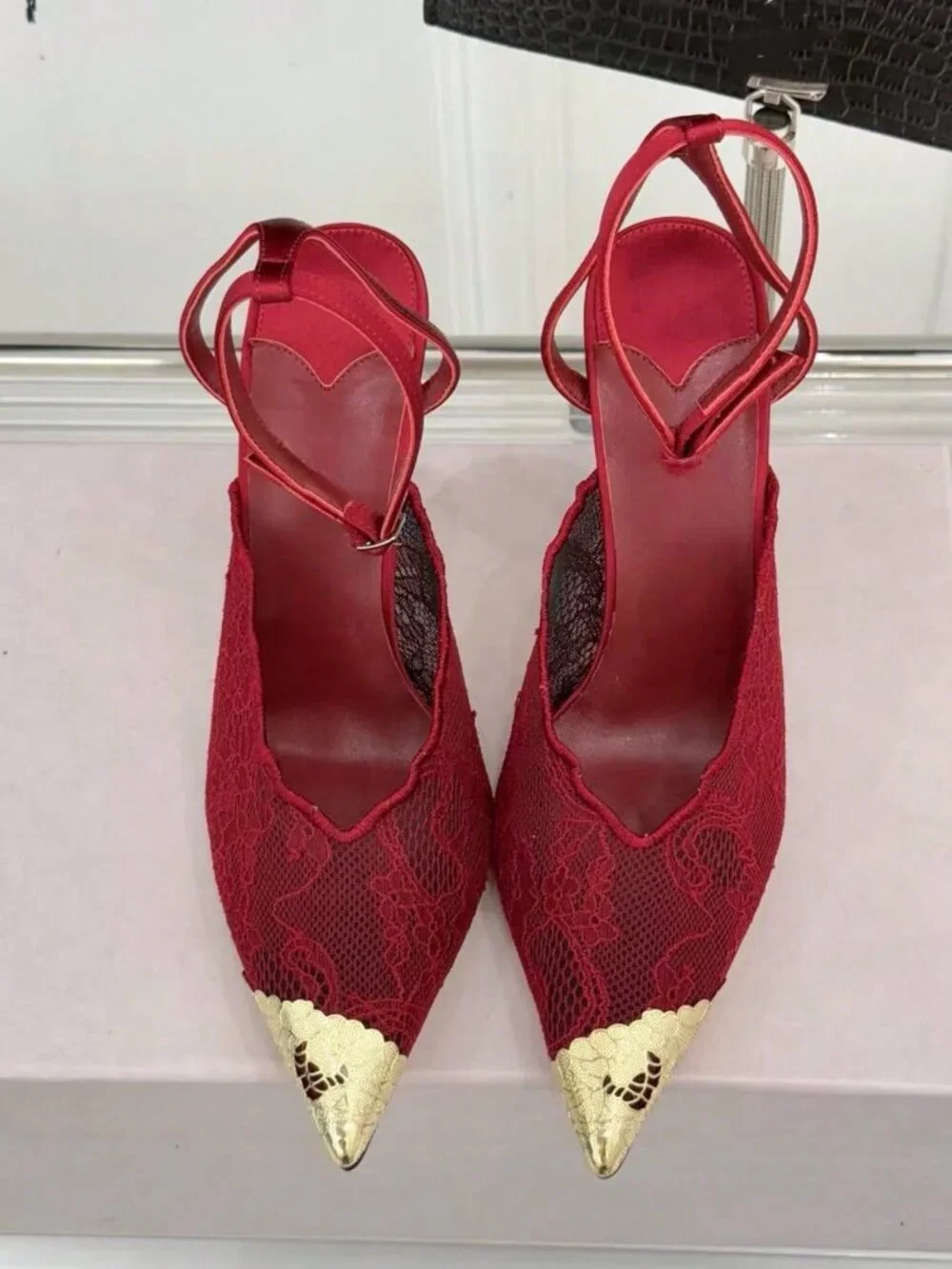 Red Fashionable Women's Lace Pointed Toe Stiletto Heel